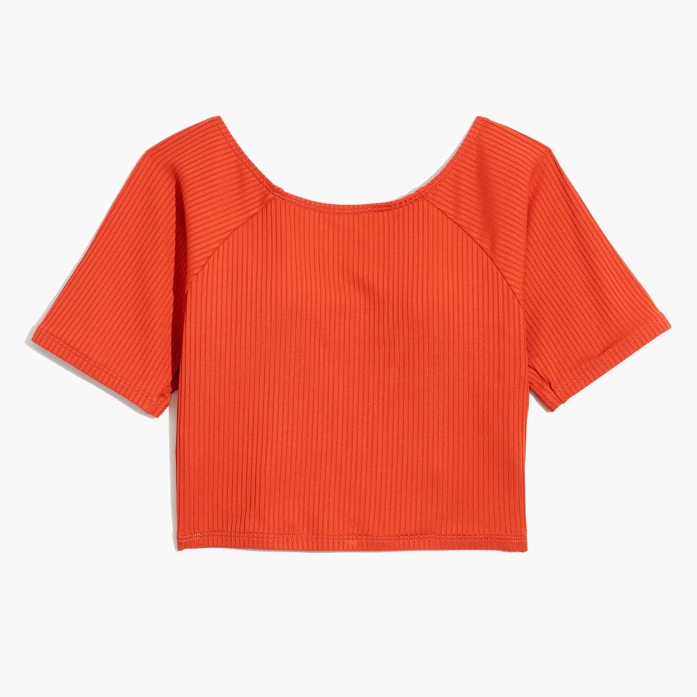 Madewell Second Wave Ribbed Short-Sleeve Crop Rash Guard and two bottoms.
